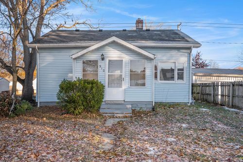 910 W Borley Ave, Mishawaka, IN, 46545-5736 | Card Image