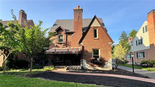 220 Greenmount Blvd, Oakwood, OH, 45419-3242 | Card Image