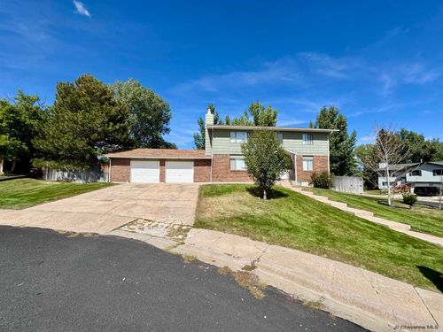 100 Tampa Ct, Cheyenne, WY, 82001-6993 | Card Image