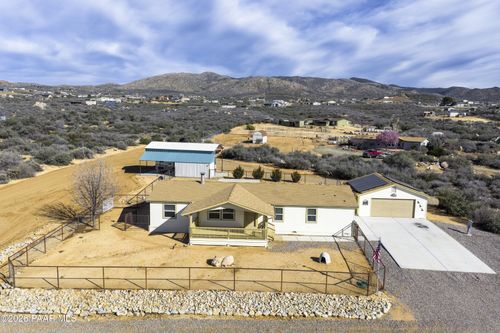 1030 N Summer Sweet Ln, Dewey, AZ, 86327-7387 | Card Image