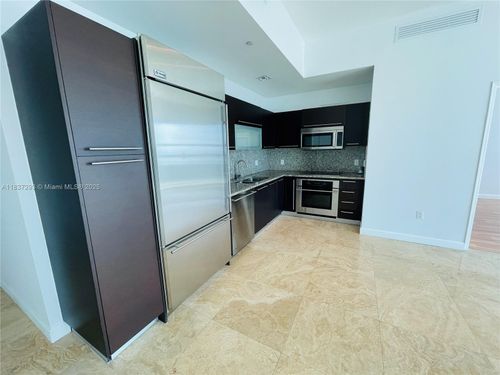 apt-5007-950 Brickell Bay Dr, Miami, FL, 33131-3963 | Card Image