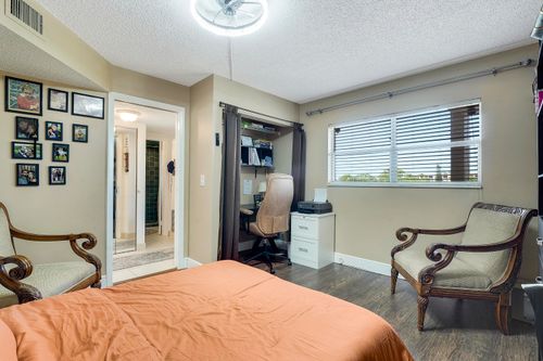 3755 Via Poinciana, Lake Worth, FL, 33467-2883 | Card Image
