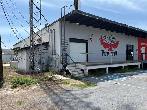 805 W Pike Blvd, Weslaco, TX, 78596-4621 | Card Image