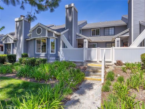 242 Spruce Ct, Azusa, CA, 91702-1484 | Card Image