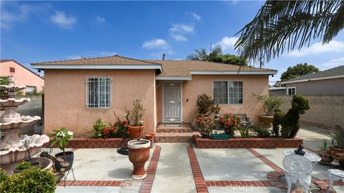 5427 Rayborn St, Lynwood, CA, 90262-5524 | Card Image