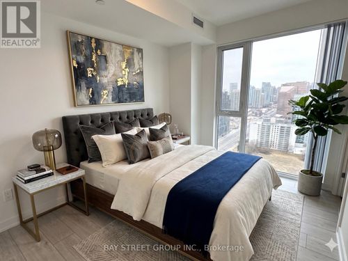 2915-5858 Yonge St, North York, ON, M2M0C6 | Card Image