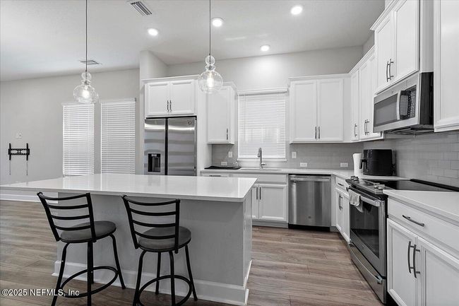 7447 Loggerhead Ct, Townhouse with 3 bedrooms, 3 bathrooms and null parking in JACKSONVILLE FL | Image 9