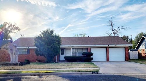 3311 Stewart Ave, Midland, TX, 79707-5818 | Card Image