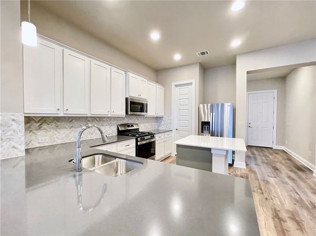 UNIT-88 - 600 C Bar Ranch Trl, House other with 3 bedrooms, 3 bathrooms and 4 parking in Cedar Park TX | Image 9