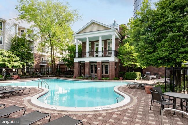 UNIT-9423 - 1530 Spring Gate Dr, Condo with 2 bedrooms, 2 bathrooms and null parking in MCLEAN VA | Image 43