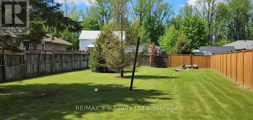 10 North Court E, Norwich (Norwich Town), ON, N0J1P0 | Card Image