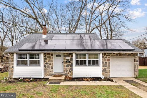 208 Sussex Dr, LINDENWOLD, NJ, 08021-2631 | Card Image