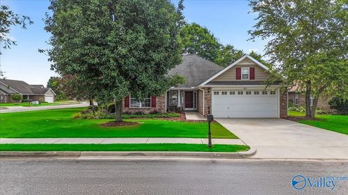 210 High Green Dr, Madison, AL, 35757-7572 | Card Image