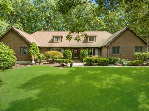 10 Oak Hill Dr, Lincoln, RI, 02865-1021 | Card Image