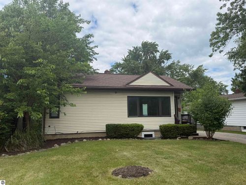 905 E High St, Mt Pleasant, MI, 48858-2864 | Card Image