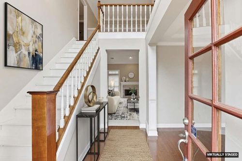 219 Northcross Pl W, Collierville, TN, 38017-8703 | Card Image