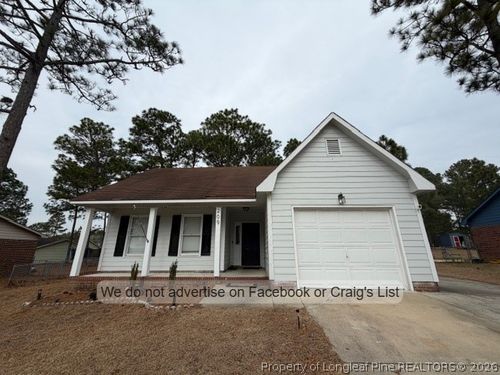 209 Eppingdale Dr, Spring Lake, NC, 28390-1526 | Card Image