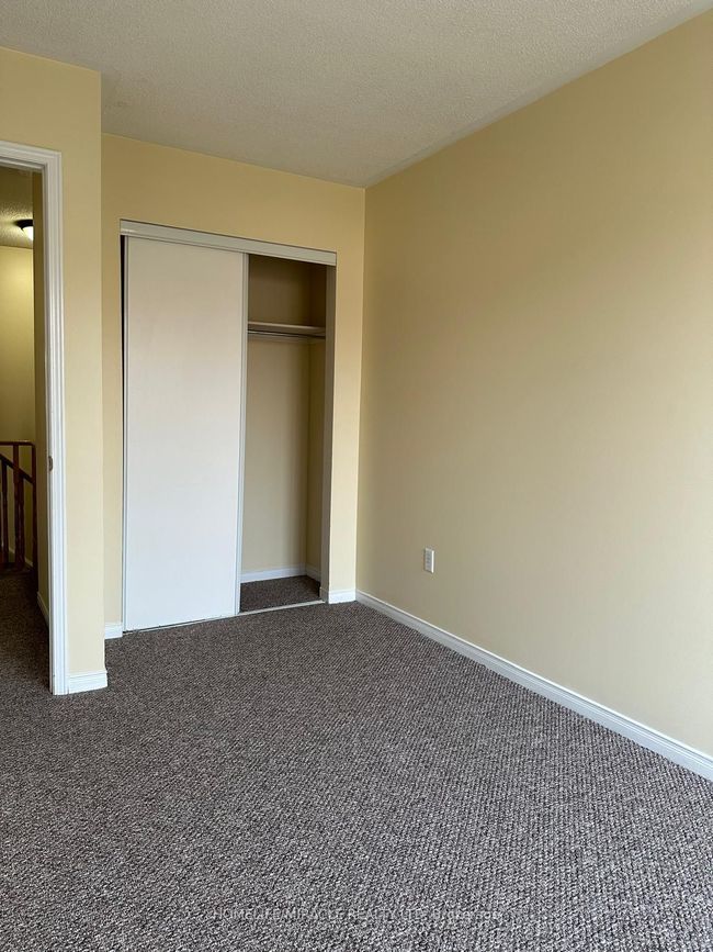 6 Sinclair Crt, Condo with 3 bedrooms, 3 bathrooms and 1 parking in Brampton ON | Image 24
