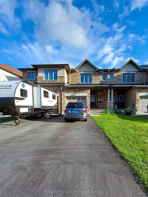 127 Hawkeswood Dr, Manotick, ON, K4M0C1 | Card Image