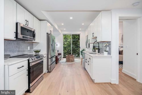 11-2601 30th St Ne, WASHINGTON, DC, 20018-1531 | Card Image