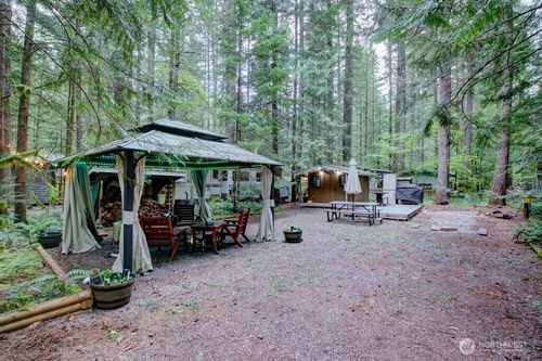 201 Chanterelle Dr, Deming, WA, 98244 | Card Image
