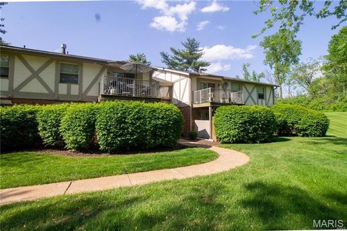 8-1434 Willow Brook Cove, St Louis, MO, 63146 | Card Image