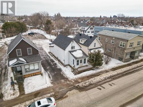 1159 Cassells St, North Bay, ON, P1B4B4 | Card Image