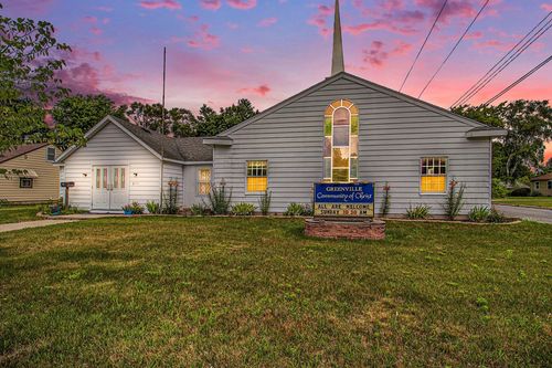 814 E Coffren St, Greenville, MI, 48838-1300 | Card Image