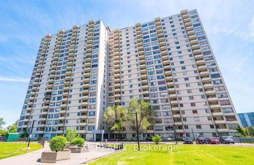 816-320 Dixon Rd, Etobicoke, ON, M9R1S8 | Card Image
