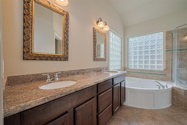 28407 Ryans Ridge Ln, House other with 3 bedrooms, 3 bathrooms and 2 parking in Spring TX | Image 34