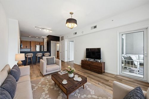 apt-815-54 Rainey St, Austin, TX, 78701-4394 | Card Image