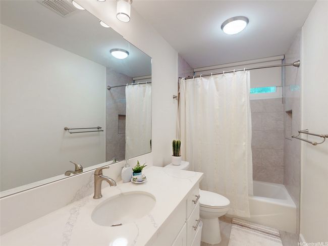 APT-210B - 1020 Aoloa Pl, Condo with 3 bedrooms, 2 bathrooms and 2 parking in Kailua HI | Image 14