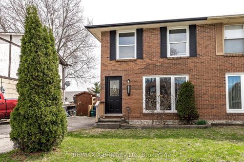 651 Devon Street, Stratford, ON, N4Z1A5 | Card Image