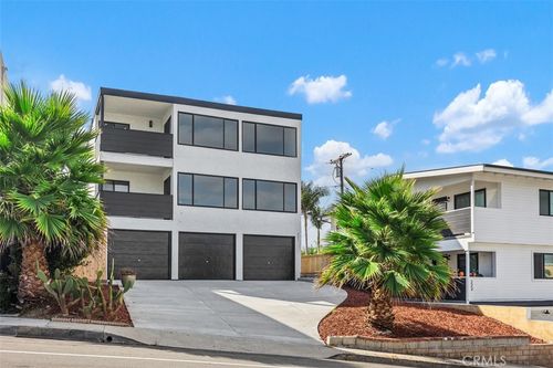 221 Avenida De La Grulla, San Clemente, CA, 92672-5021 | Card Image