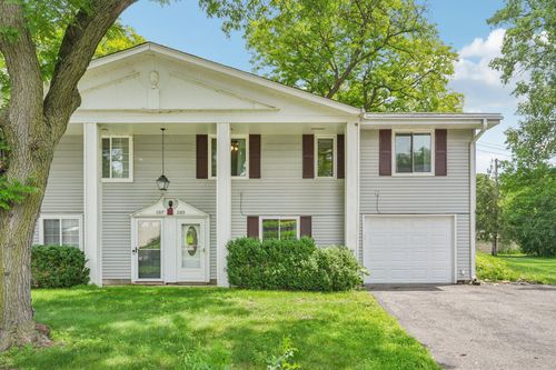 1315 Douglas Dr N, Golden Valley, MN, 55422-4304 | Card Image
