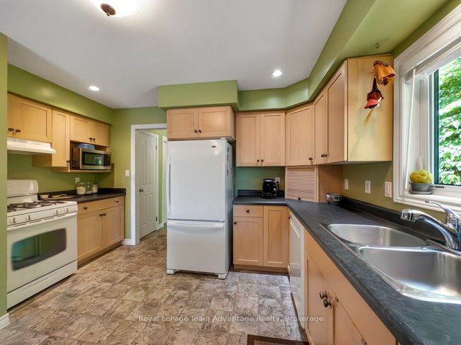 3 Lyndsey Lane, House other with 3 bedrooms, 3 bathrooms and 6 parking in McKellar ON | Image 10