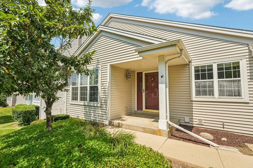 616 Ravenwood Ct, Waterford, WI, 53185 | Card Image