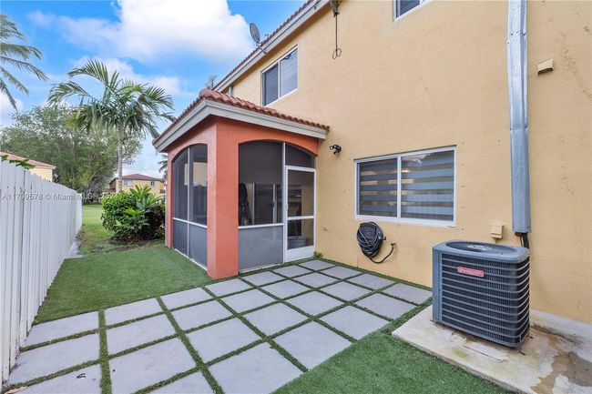 10307 Sw 20 Th St, Townhouse with 3 bedrooms, 3 bathrooms and null parking in Miramar FL | Image 18