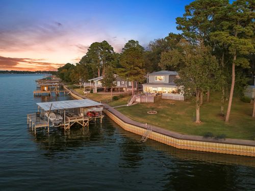 615 Inlet Dr, Livingston, TX, 77351-3089 | Card Image