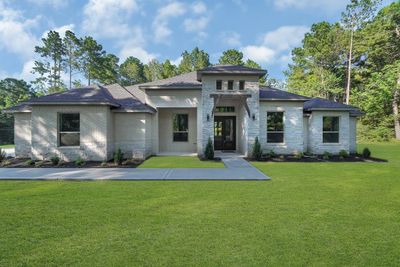 Welcome HOME to this BEAUTIFUL cusone home on 1 acre! | Image 1