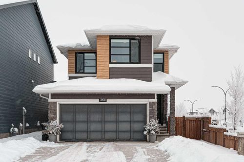 154 Cranbrook Cove Se, Calgary, AB, T3M2S9 | Card Image