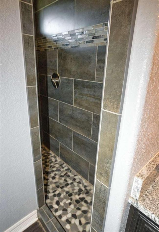 Primary Shower | Image 28