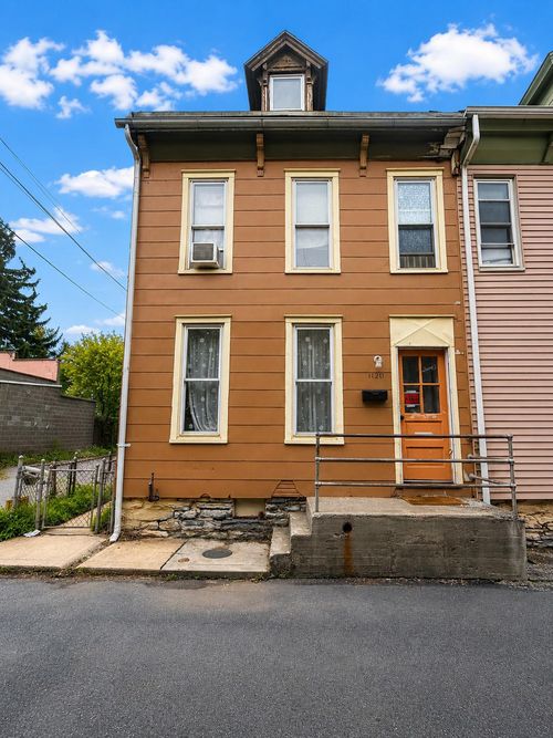 1120 Walton St, Lebanon, PA, 17042-5161 | Card Image