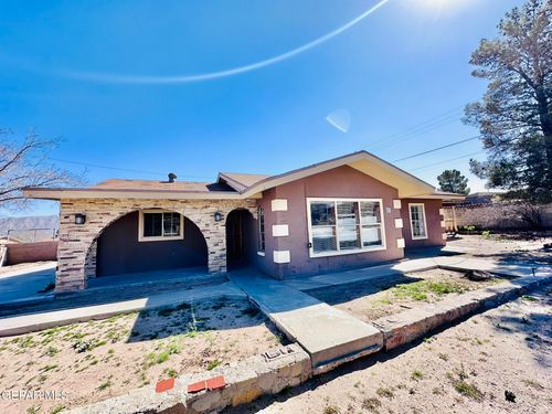 321 Second St, Sunland Park, NM, 88063-9389 | Card Image