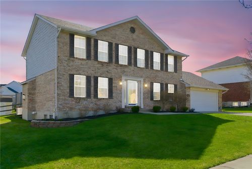 5568 Echo Springs Dr, Fairfield Twp, OH, 45011-8243 | Card Image