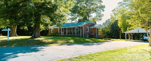 1399 Ruby Spencer St, Newton, NC, 28658-1777 | Card Image