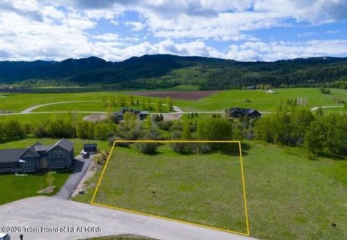 3435 Turning Leaf Ln, Victor, ID, 83455-1320 | Card Image
