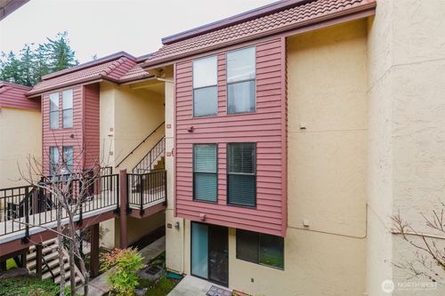 apt-a10-1775 W Sunn Fjord Ln, Bremerton, WA, 98312-5321 | Card Image