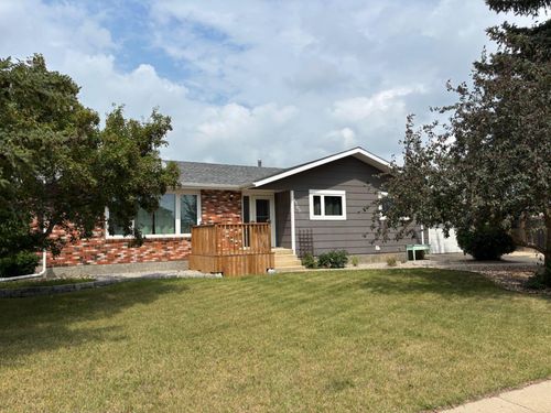 4703 56 Street, Killam, AB, T0B2L0 | Card Image