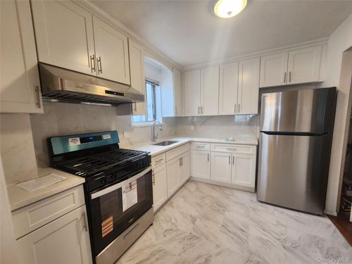 101 123rd St, South Richmond Hill, NY, 11419-2124 | Card Image